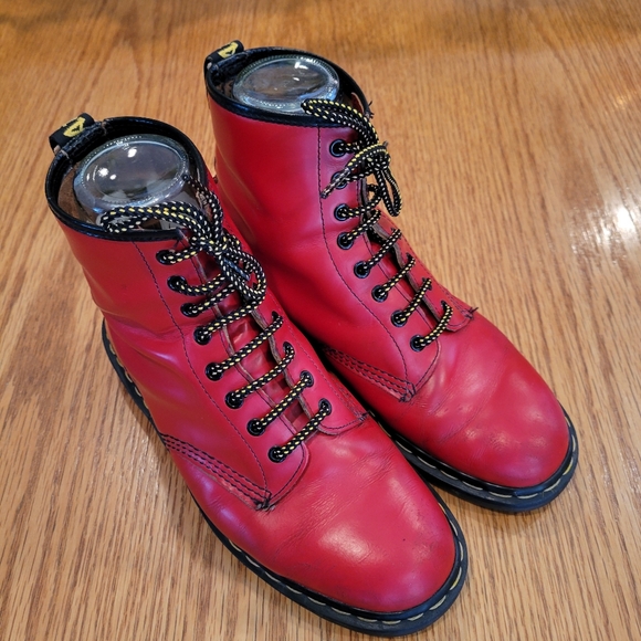 Made in England Doc Marten boots - Picture 2 of 9